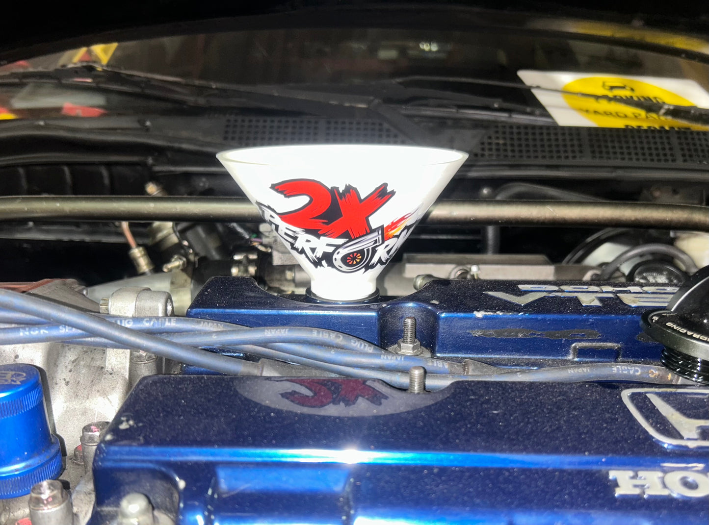 B/K/D/H SCREW ON OIL FUNNEL